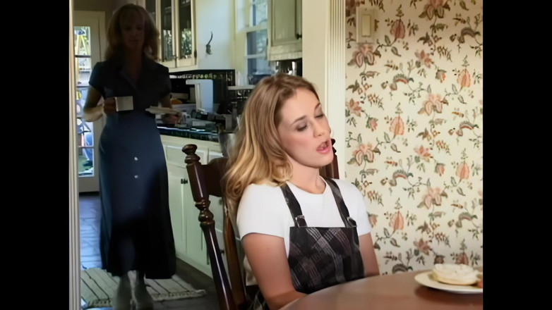 Bewitched!: O blondă seducătoare în căutare de noi experiențe sexuale