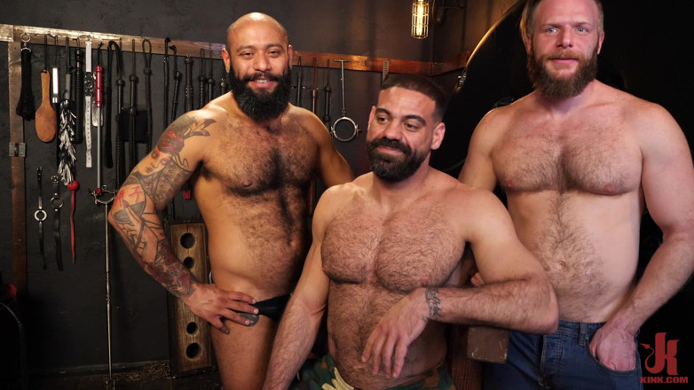 Kinky Bites Gay: Leo Forte, Ricky Larkin et Brian Bond, baiseur mental