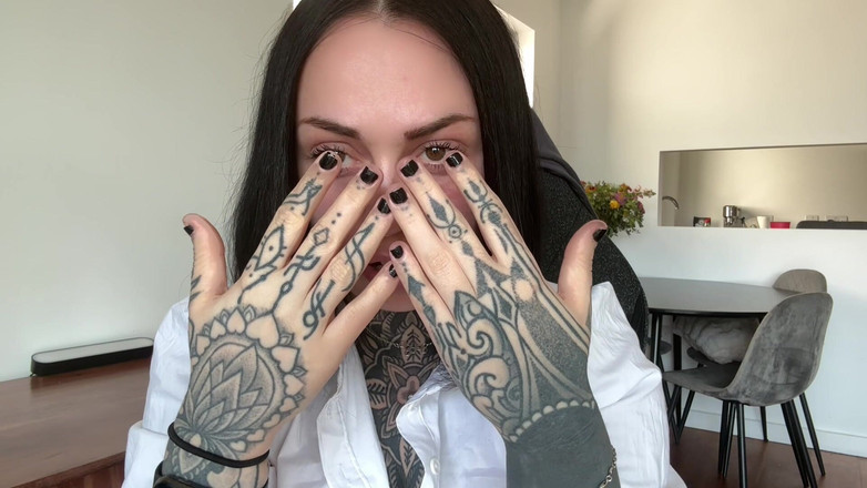 Miss Valentina: Handfetisj Joi