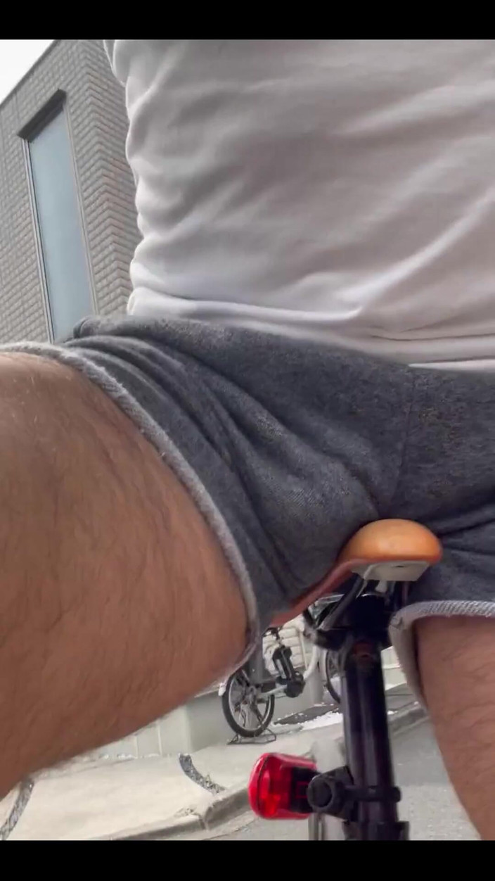 Japanese daddy: Bisiklete binmeyi seviyorum