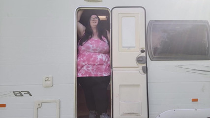 SSBBWLadyBrads: SSBBW Vs Tiny caravan door