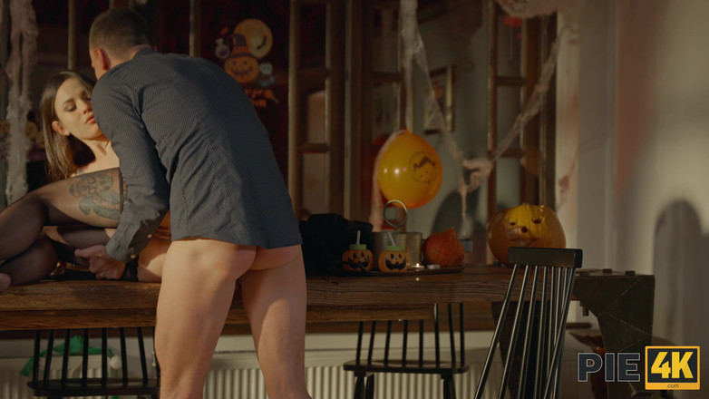 Pie4K: 자지를 빨고 빨아주기