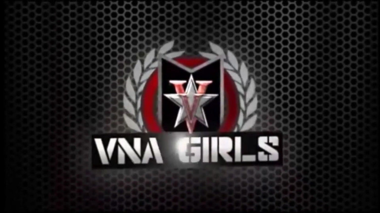 Angelina Castro: Angelina castro slår sin tjej