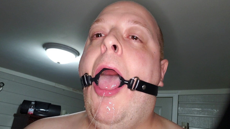 Charlieboy69: Deepthroating a 7 Inch Dildo with Mouth Gag Ring