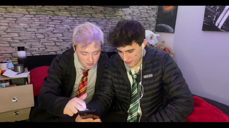 Kyle and Kam: Після важкого дня в коледжі
