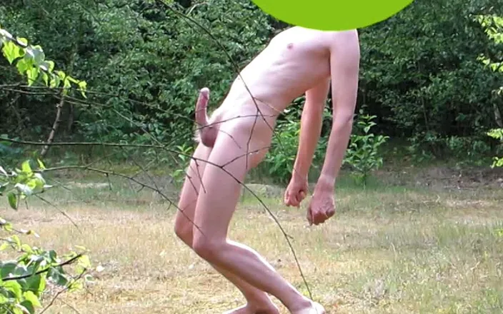 Littleschorschi: Outdoor Boner Presentation in Forest