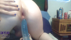 Skylar Adams: Ragazza trans dildo