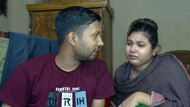 Desi Video BD: Naštvaná manželovou noční prací, začínající žena v domácnosti