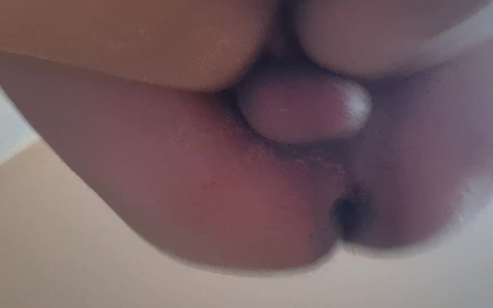 Our threesome adventures: 顺从的婊子被大鸡巴搞砸了
