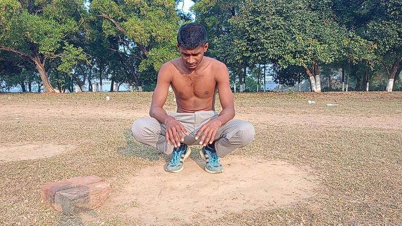 LinearOrnament35: Step Workout Hard