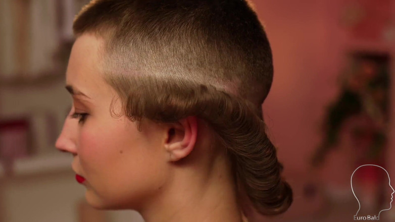 Euro Bald: Tanya