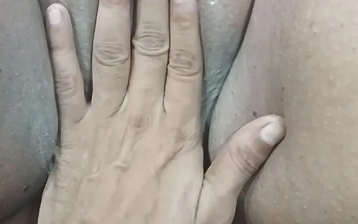 SameerPhunk: Mumbai Hot BBW Aunty Getting Fucked with Creampie Chut