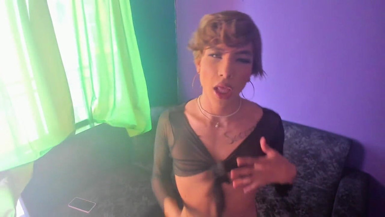 Gigi Prince: Sissy Slut Gigi Prince Bounces Ass on Hard Dildo After...
