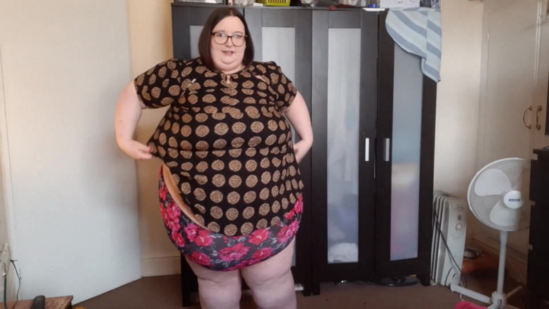 SSBBWLadyBrads: Percubaan malam temu janji SSBBW pada butang timbul