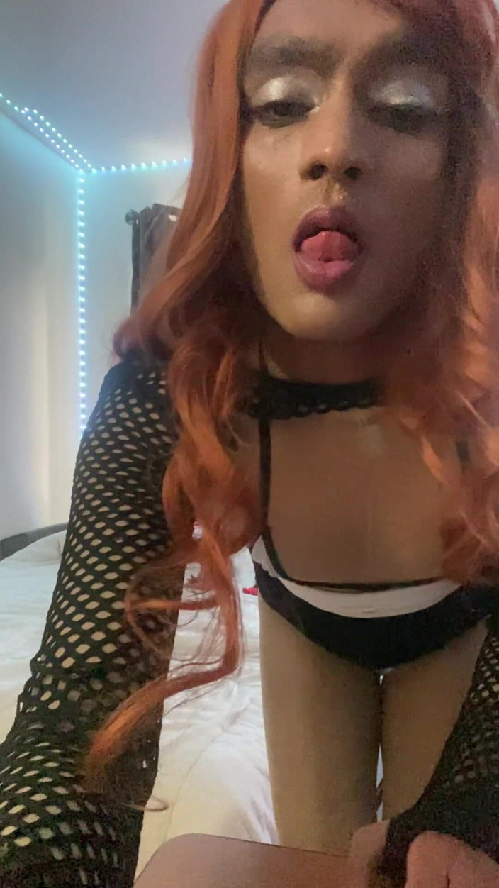 FemBoyAmi: ऑफिस में हॉट महिलाओं का लड़का भारतीय