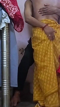Padosi Bhabi Ayi Ghar Pe Aur Ghapagap Ho Gayi Bhabi Ki