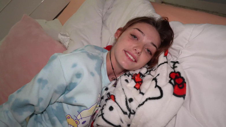 Shrooms Q: Taťka Fetiš s Johnny Love stříká na jeho velkého čůráka