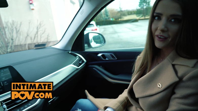 IntimatePOV: ItsPOV - Sybil, amatrice de sperme sexy, prend ta bite dans...