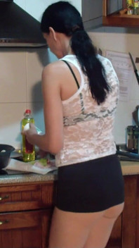 Benimle Seksi Yemek Yapma