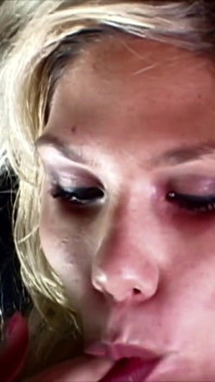 Ibanana - quente milf garganta profunda e facial