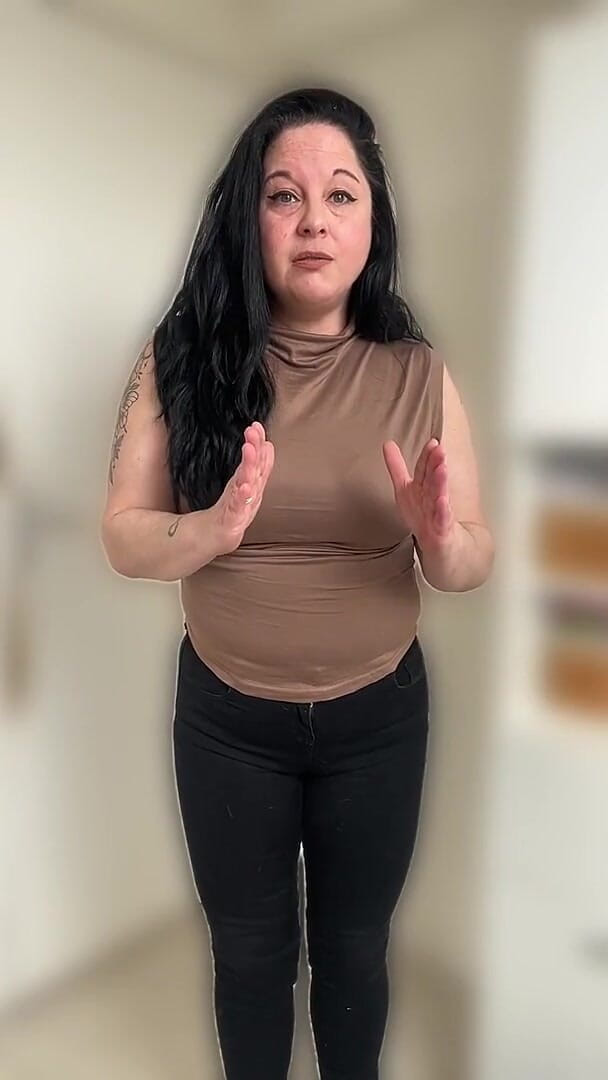 Maitresse Clara: คุณเป็นของฉัน