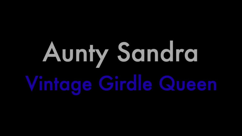 Aunty Sandra vintage girdle queen: สเต็ปป้าเนี้ย แซนดร้า ในกางเกงรัดรูปโอซีเซ็กซี่สุดๆ