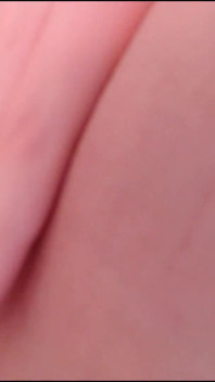 Summer Relaxation, Outfit & Farts Close-up Details