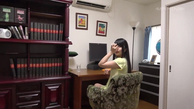 Raptor Inc: La recién llegada Mirei Aikawa, debut porno como una chica...