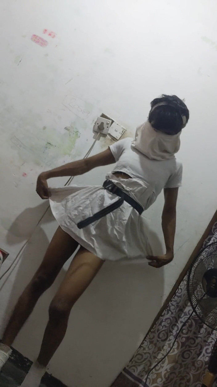 Muskbe11:  LadyBoy Akinny Type