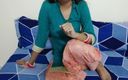 Saara Bhabhi: 힌디어 섹스 스토리 롤플레이 - 순진한 Devar와 핫한 아름다운 밀프 바비 롤플레이 섹스