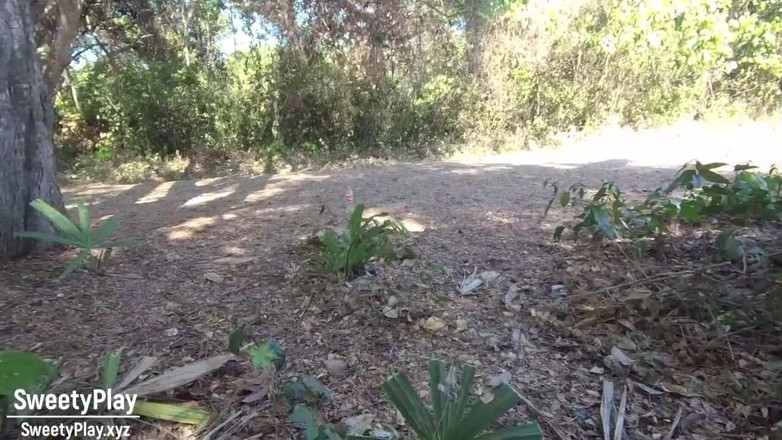SweetyPlay: คลิปแม่ม่ายร้อนๆ ฉี่กลางสวนสาธารณะ 60fps ดีที่สุด