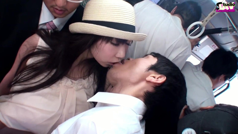 Studio JAV Launcher: Crowded Bus Heat - a Married Woman Notices and the Tension...