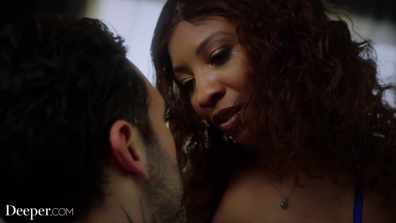 Deeper: Dieper. Het gevecht van September &amp; Aaron leidt tot intense ruige...