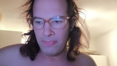 JanineLang: 나는 벌거벗은 채로 쓰레기를 버린다 (이웃에게 당했다)