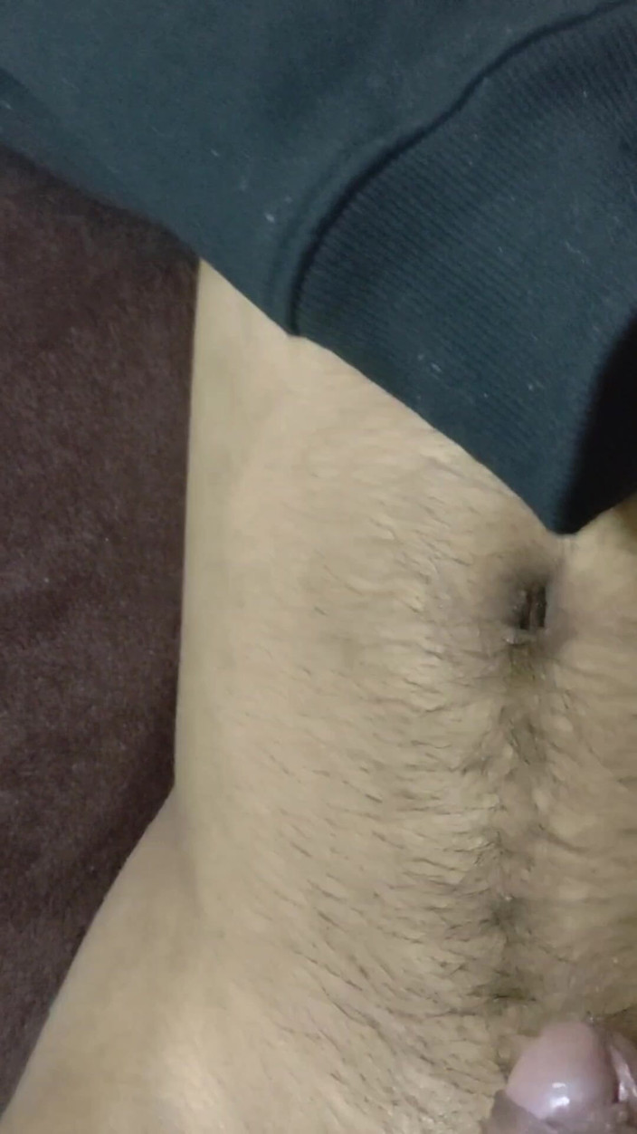 Twinkseeker: Zakar abang tiri saya lebih besar daripada saya, pada prateks...