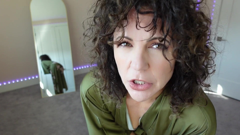 YourFavoriteMommy: Pussy Pumping