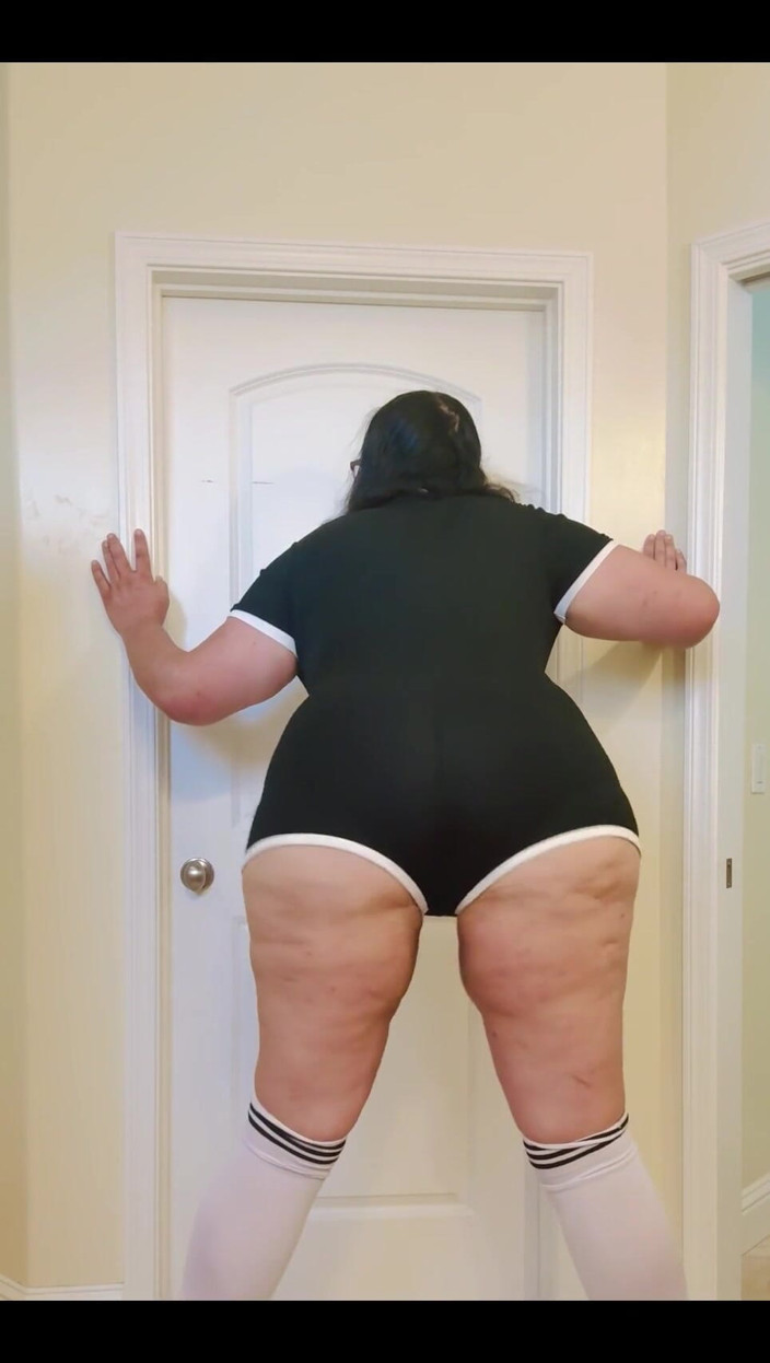 Christi Cream Cake: Pretty Hot Stuff