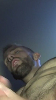 Geniet van deze geweldige Franse porno-amateur zonder condoom met kerels zo sexy