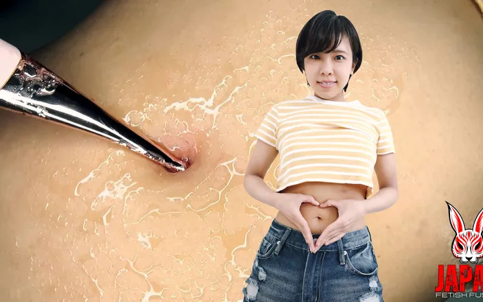 Japan Fetish Fusion: Bellybutton Play Turns to Desperate Self-pleasure on Cam... Fuuka Squirms...