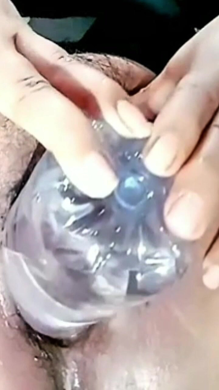 Novita_gemoy: 瓶で遊ぶ