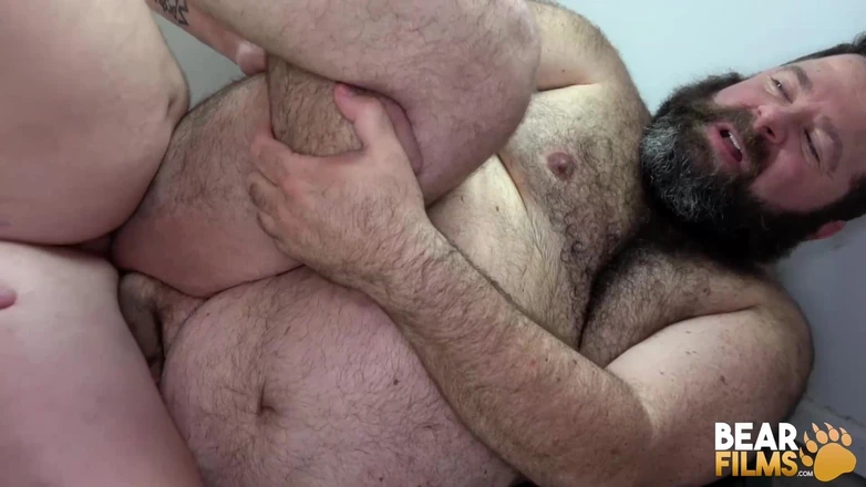Bear Films: Bearfilms - oso barbudo, los taladros de brisket por Riley Coxxx
