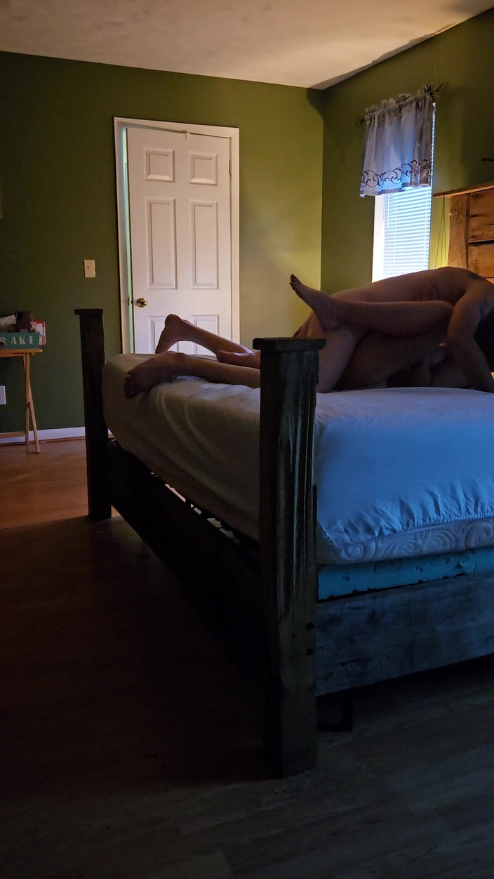Jpandmegan: Blonde Amature MILF Jpandmegan Sucks and Fucks and Gets Fucked