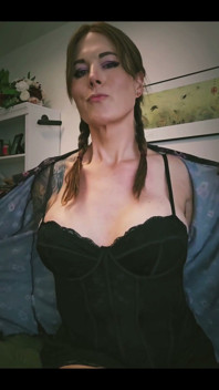 Quick Little Striptease to Start Your Week off!