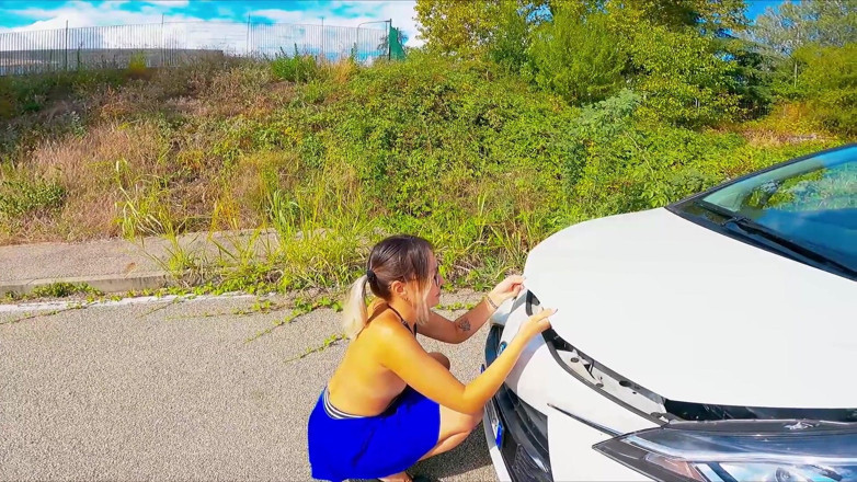 Chri Ursula: My car broke down, luckily the tow truck arrived, but...