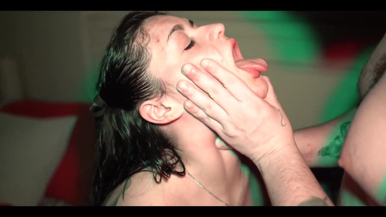 Knock Knock Club: Orgia nella jacuzzi! Caldo quartetto con Yael Stc, keila bassi...