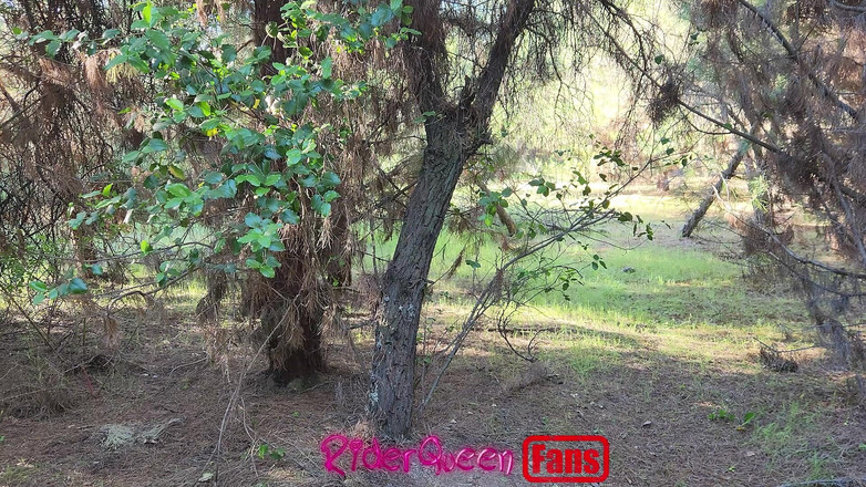 Riderqueen BBW Step Mom Latina Ebony: Riderqueen yalnız, açık havada, hayran videoları