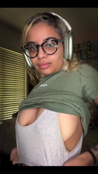 God Damn My Sports Bra Stretched Over My Tits Looked Good