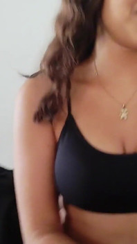 Chut, je vais te montrer comment baiser pour que tu puisses baiser avec ton copain !!!