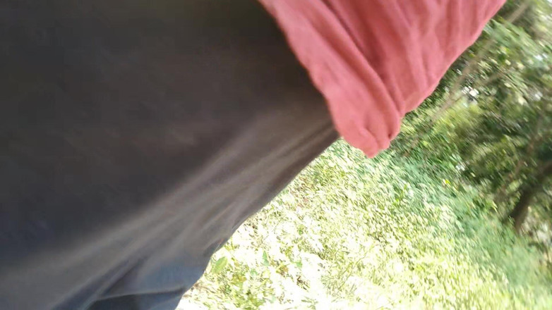 DesiDarkArt: En asiatisk pojke i skogen handjob foking