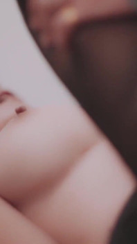 オフィスで巨乳のザーメンダンプは同僚にセックスさせます